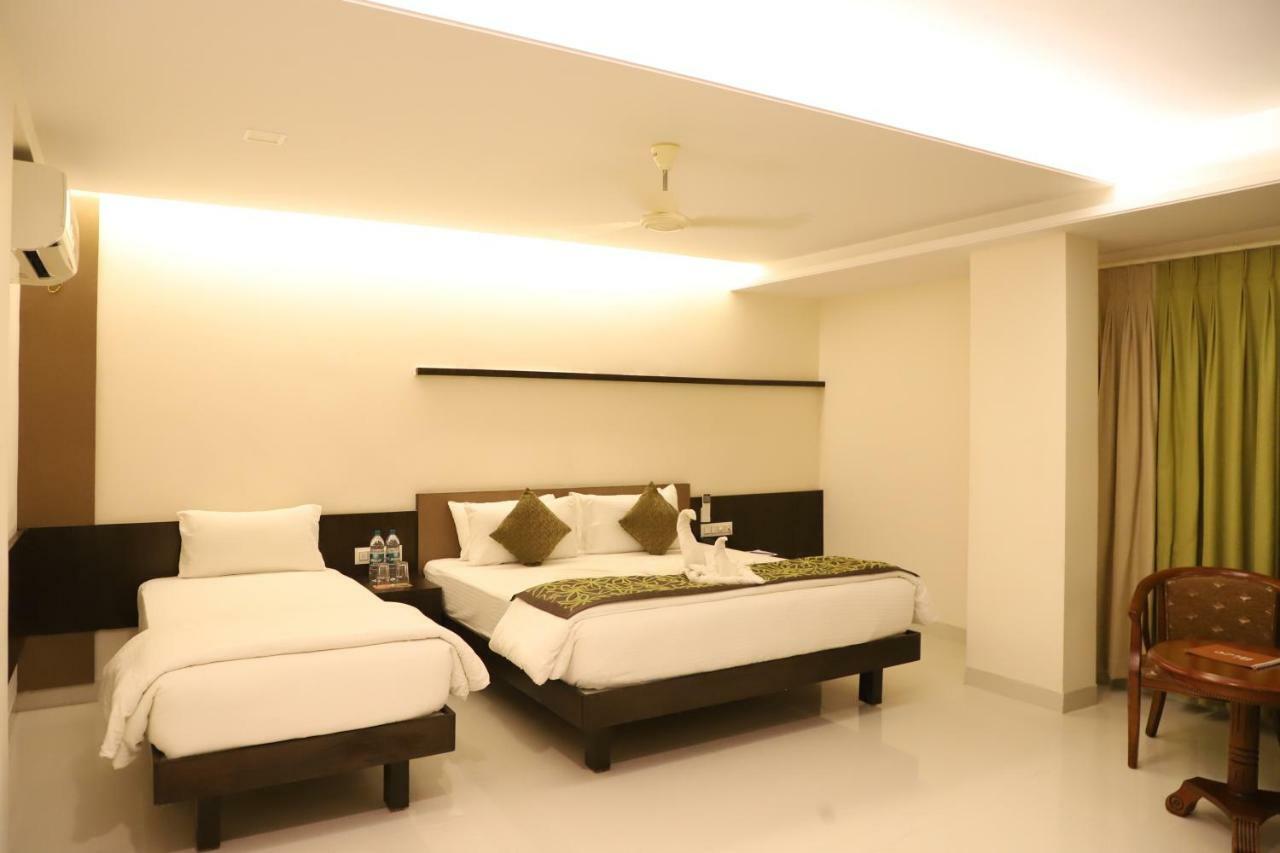 Kyriad Hotel Vijayapura By Othpl Bijapur  Exterior photo